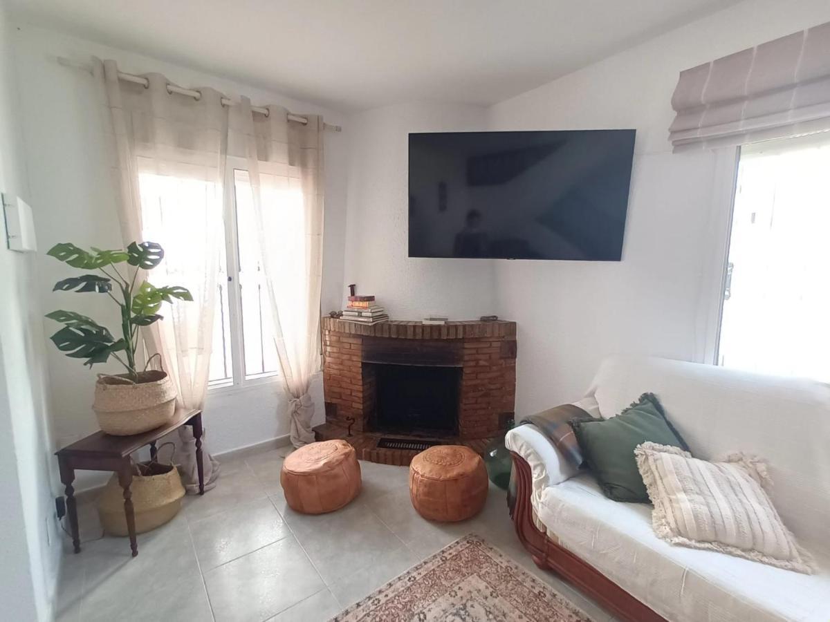 Nueva Nerja Pueblo Andaluz Casa Grafton Villa Bagian luar foto