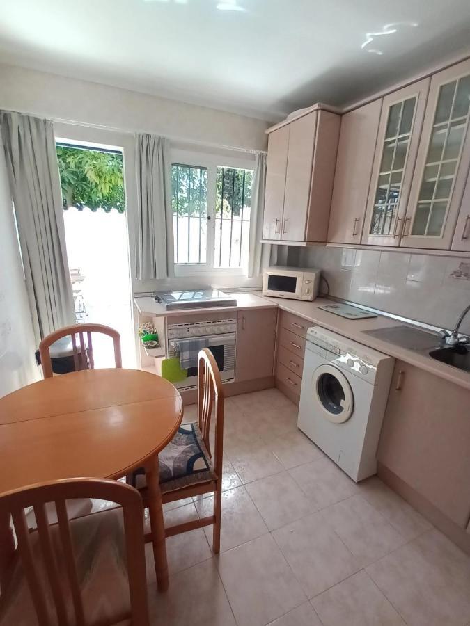 Nueva Nerja Pueblo Andaluz Casa Grafton Villa Bagian luar foto