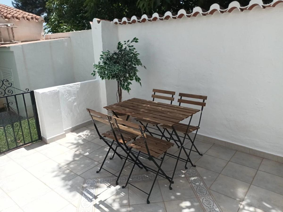 Nueva Nerja Pueblo Andaluz Casa Grafton Villa Bagian luar foto
