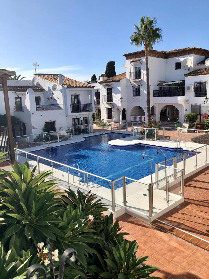 Nueva Nerja Pueblo Andaluz Casa Grafton Villa Bagian luar foto